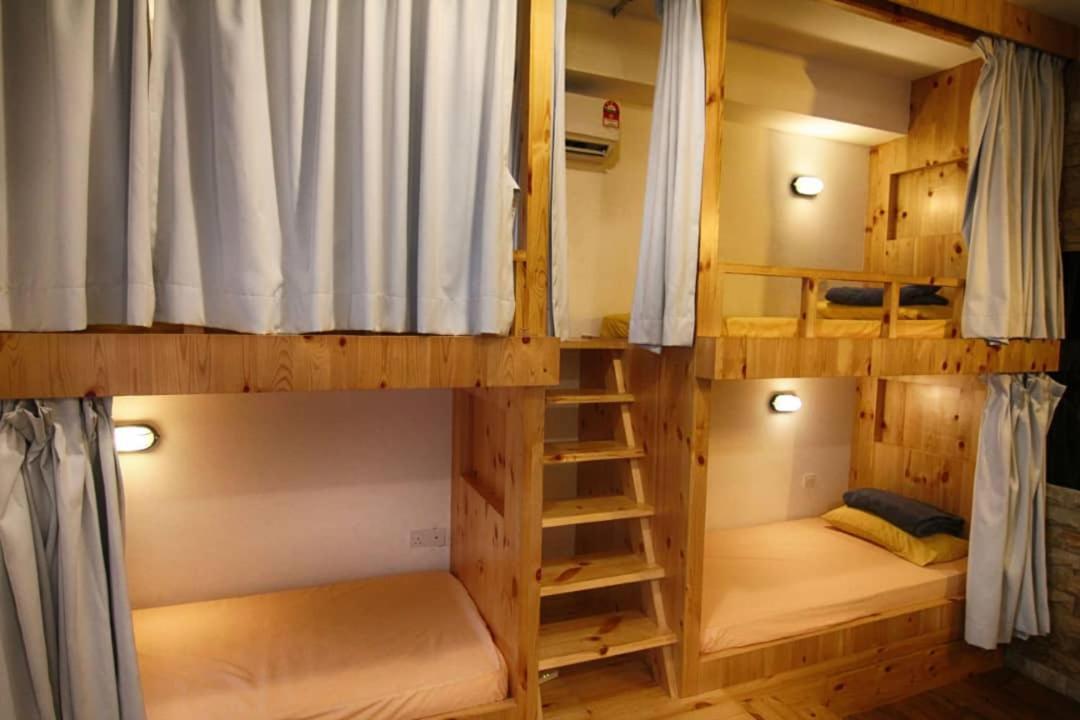 蒂卡尔顿海景公寓式酒店 新山 外观 照片